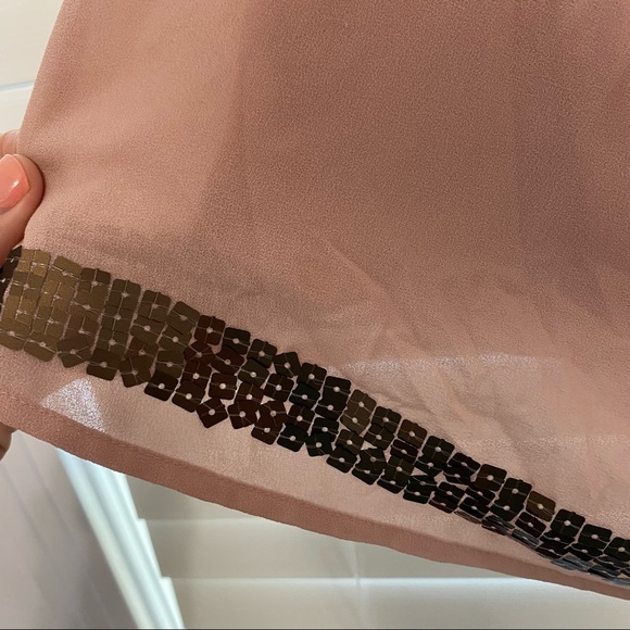 BKE boutique mauve and gold sequin top - Picture 4 of 7